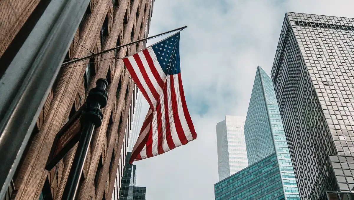 Trump mete las manos en el mundo cripto - Finanzasfinanzas