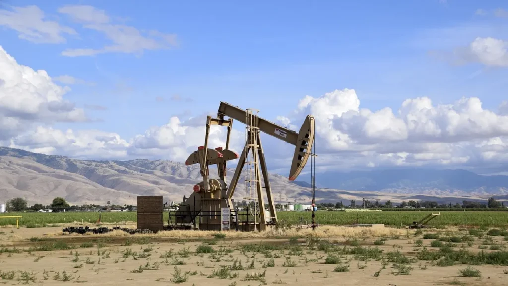 El petróleo se desploma y anticipa lo peor el crudo cotiza ya una recesión global - Finanzas Finanzas