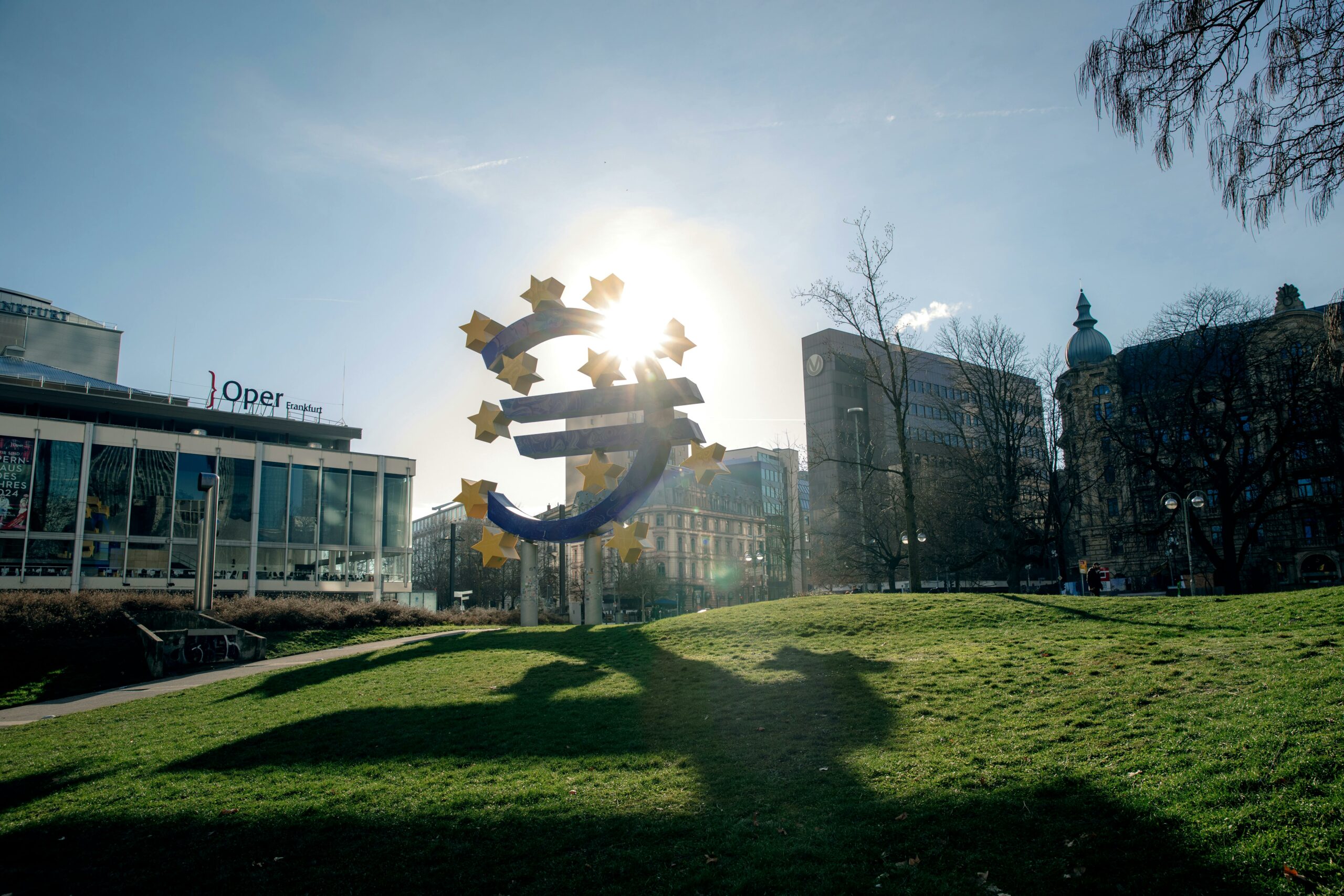 Macroeconomía y Microeconomía ¿En qué se diferencian?